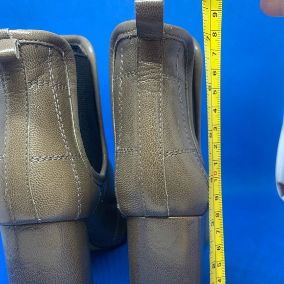 NINE WEST Leather Quilted High Heel Ankle Slip On Boots Booties Women's Size 6M. - Picture 8 of 10